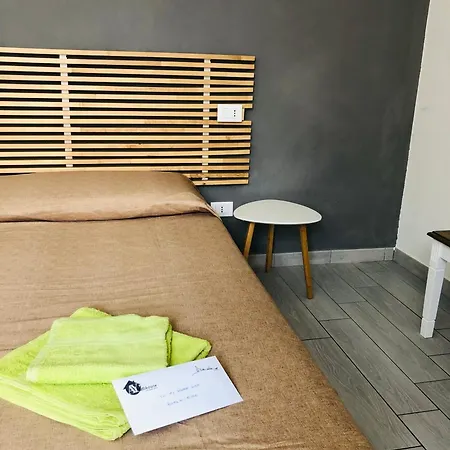 Via Emilia House - By Aydeshouse Apartman